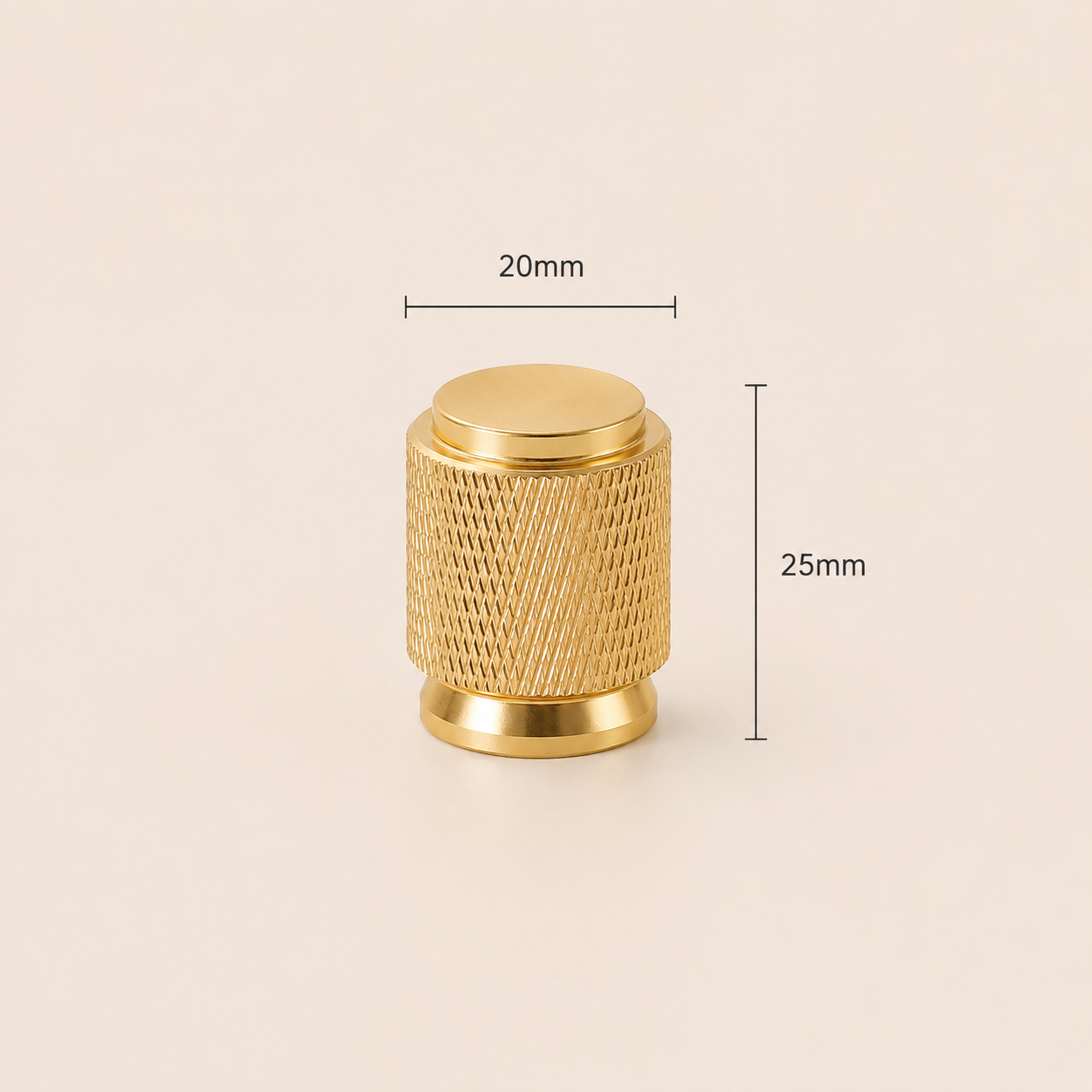 Räfflad cylinderknopp 20 mm – Borstad mässing