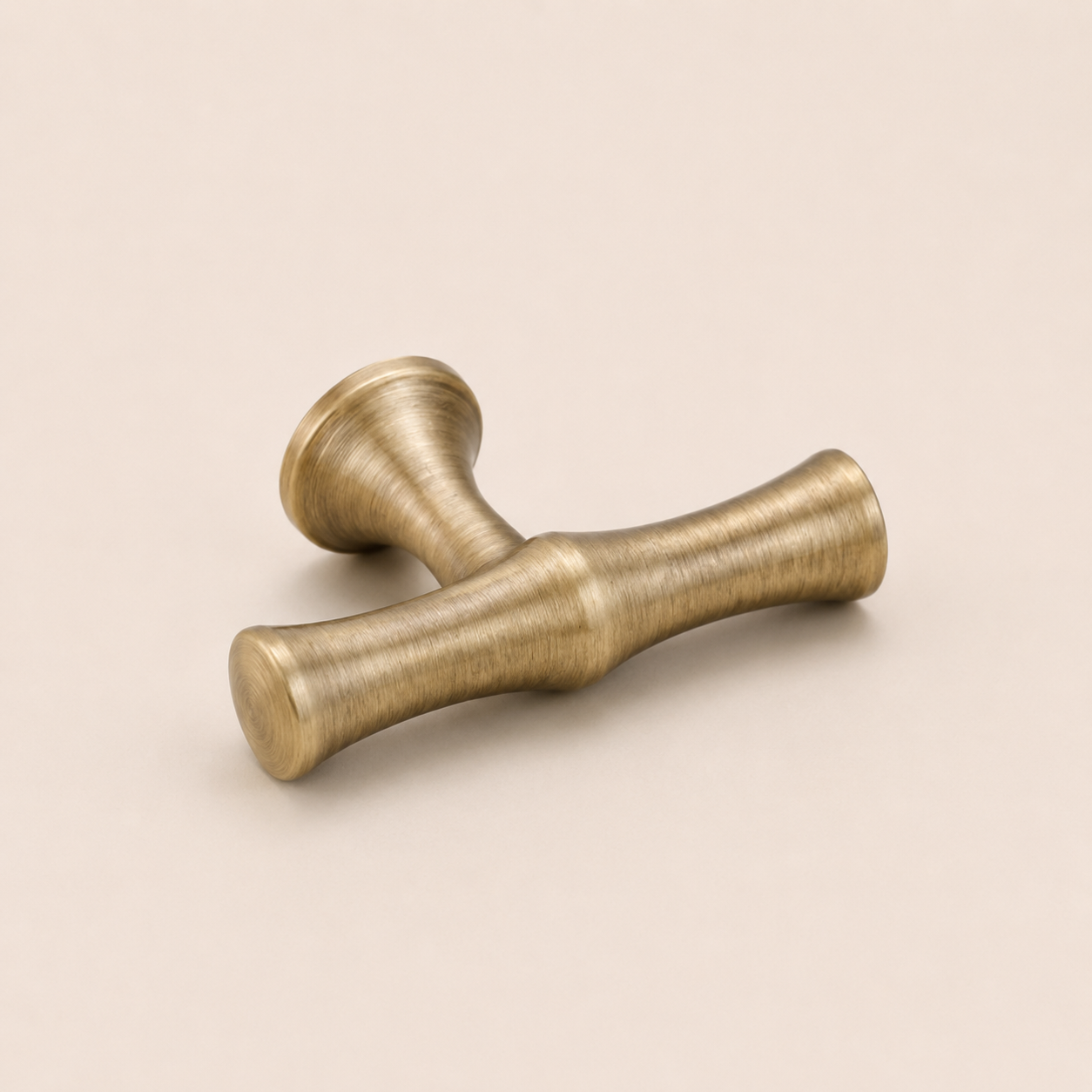 T-knopp i antik brons – klassisk design